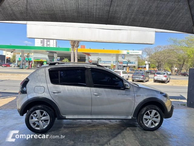 SANDERO - 1.6 STEPWAY 16V 4P MANUAL