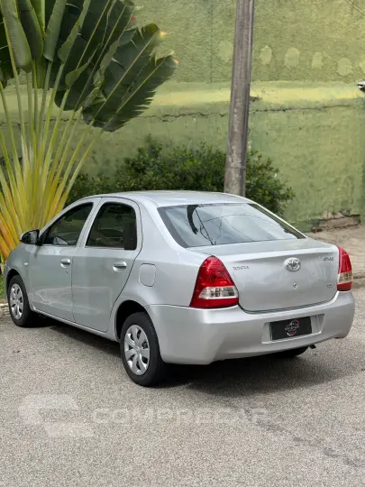 ETIOS 1.5 X Plus Sedan 16V