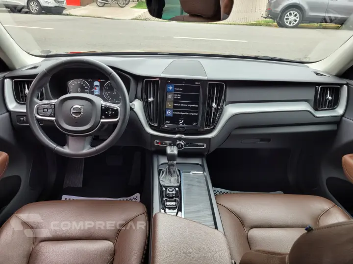 XC60 2.0 T5 Momentum AWD Geartronic