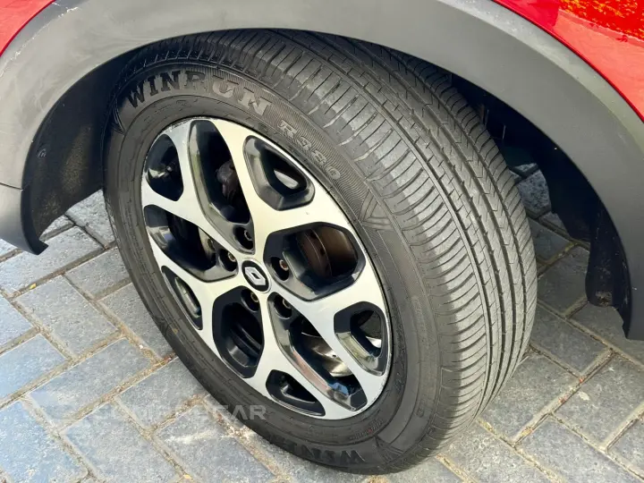 CAPTUR 2.0 16V Bose