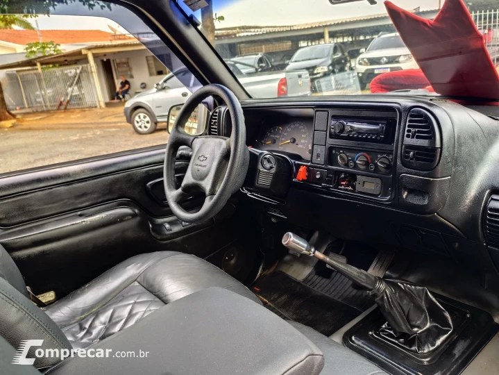 SILVERADO 4.2 D-20 4X2 CS 18V TURBO INTERCOOLER DIESEL 2P MA