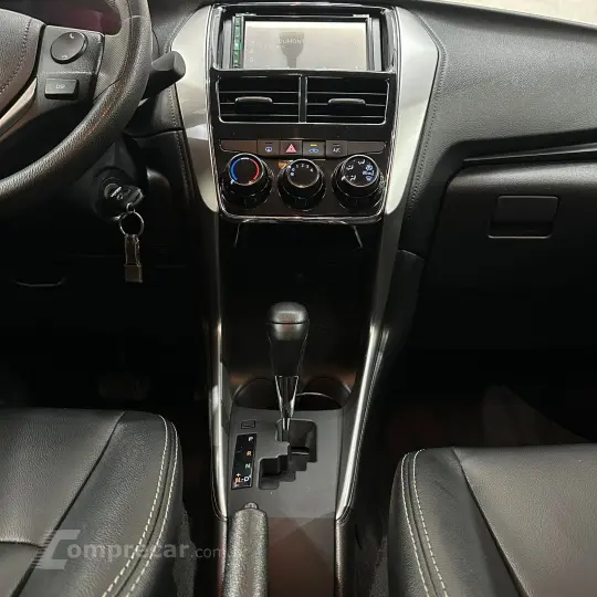 YARIS XL Live Sedan 1.5 Flex 16V 4p Aut.