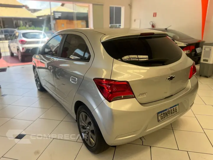 ONIX 1.0 JOY PLUS BLACK 8V CHEVROLET