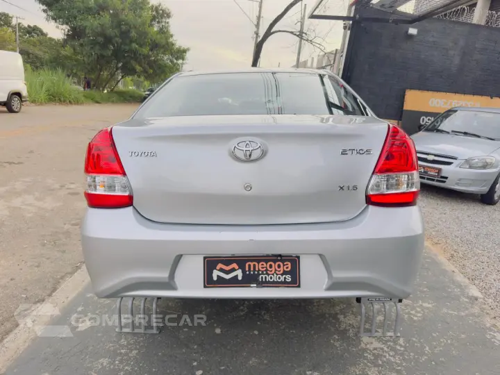 Etios Sedan 1.5 16V 4P FLEX X