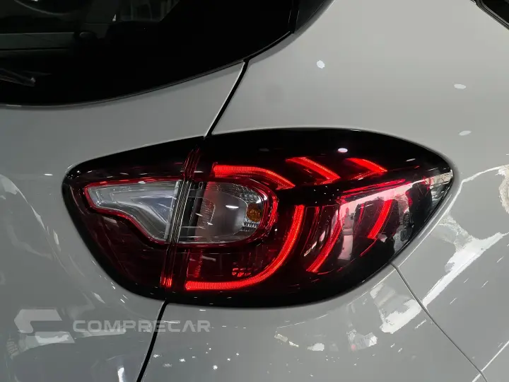 CAPTUR 2.0 16V HI-FLEX INTENSE AUTOMÁTICO