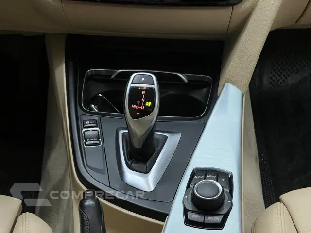 320i - 2.0 SPORT 16V TURBO ACTIVE 4P AUTOMÁTICO