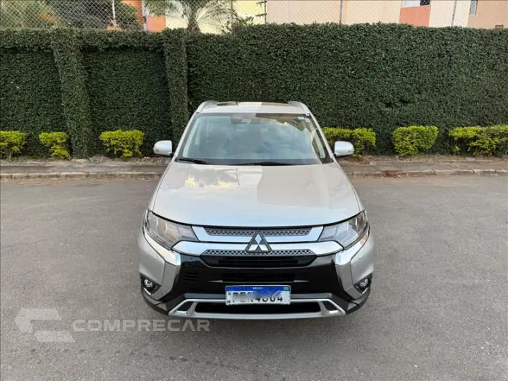 OUTLANDER 3.0 Mivec V6 Hpe-s AWD