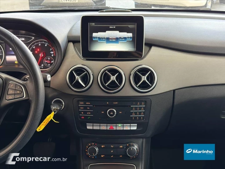 B 200 1.6 SPORT TURBO FLEX 4P AUTOMÁTICO
