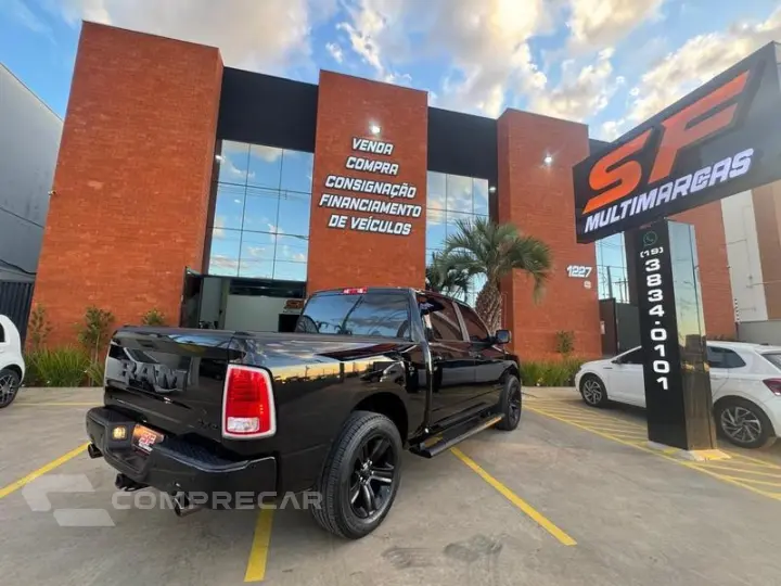 CLASSIC LARAMIE NIGHT ED. 5.7 4X4 AUT.