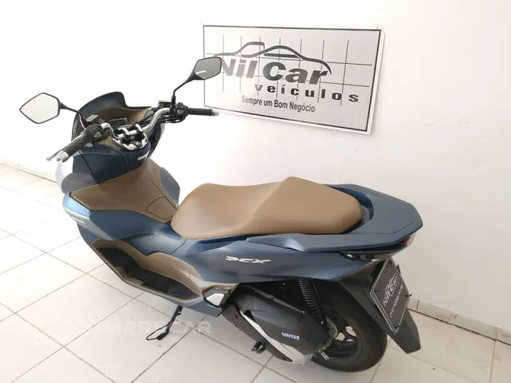 PCX 160 DLX