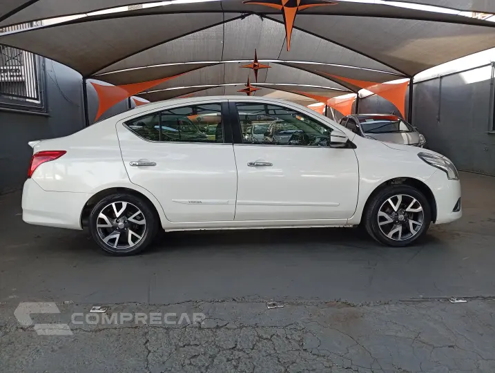VERSA 1.6 16V Unique