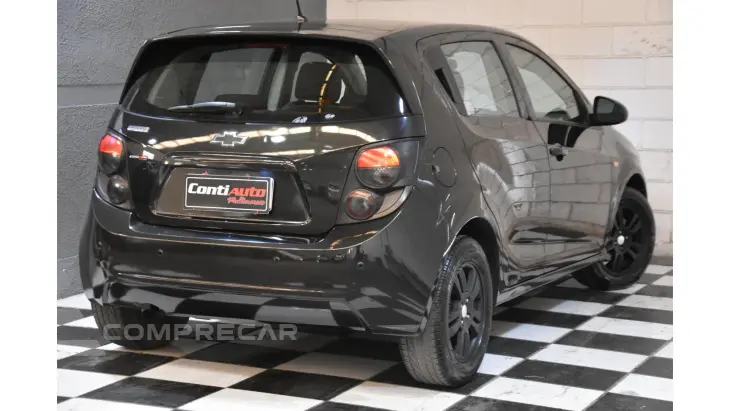 SONIC HATCH - 1.6 LT 16V 4P AUTOMÁTICO