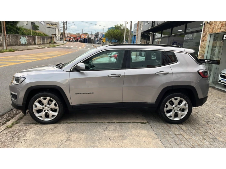 COMPASS 2.0 16V FLEX LONGITUDE AUTOMÁTICO