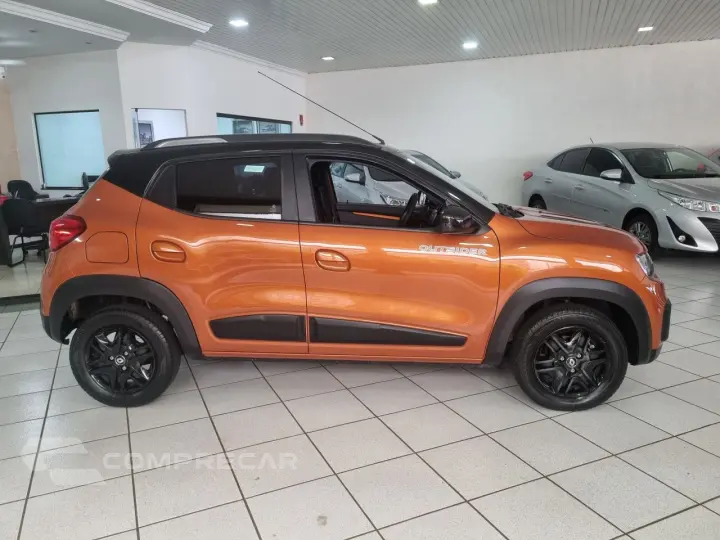 Kwid 1.0 12V 4P SCE FLEX OUTSIDER