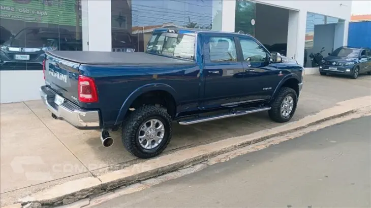 3500 6.7 I6 Turbo Laramie CD 4X4