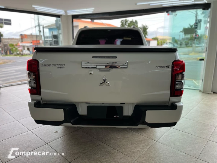 L200 TRITON 2.4 16V TURBO DIESEL SPORT HPE-S CD 4P 4X4 AUTOM