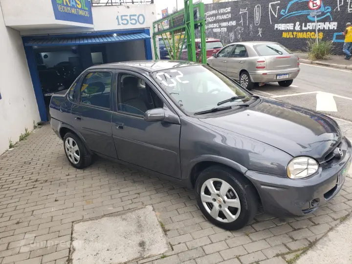 Corsa Sedan 1.0