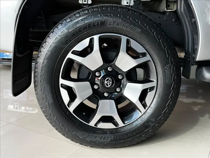 HILUX 2.8 SRX 4X4 CD 16V DIESEL 4P AUTOMÁTICO