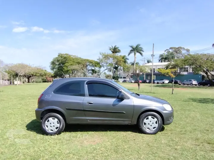 CELTA 1.0 MPFI LS 8V