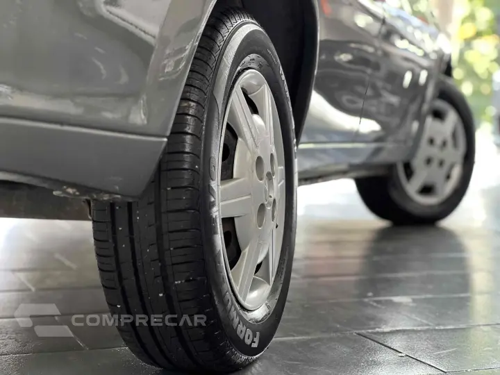 CLASSIC 1.0 MPFI LS 8V FLEX 4P MANUAL