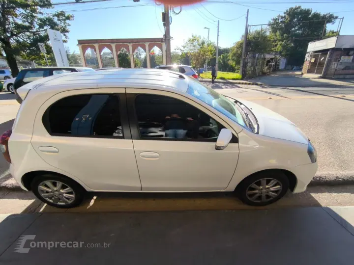 ETIOS X Plus 1.5 Flex 16V 5p Aut.