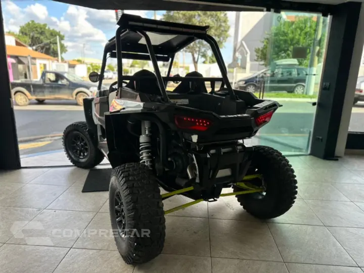 RZR XP 1000 EPS 4X4 (UTV)