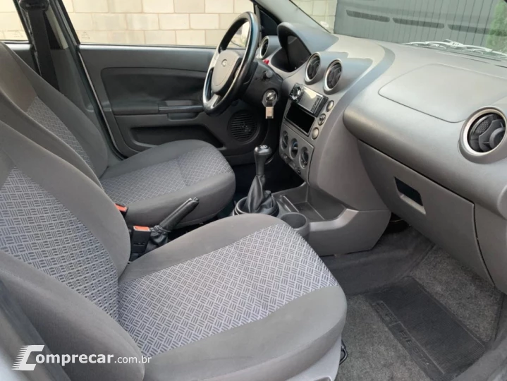 FIESTA 1.6 MPI SEDAN 8V FLEX 4P MANUAL