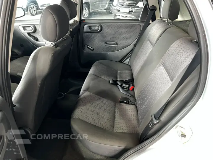 CORSA 1.4 MPFI Maxx Sedan 8V
