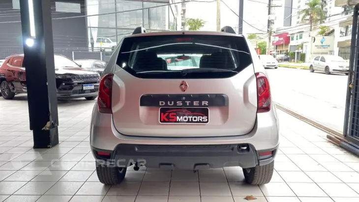 RENAULT DUSTER