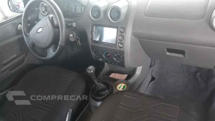 FIESTA 1.6 Rocam Sedan 8V