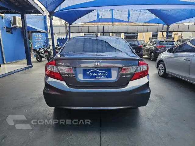 CIVIC - 1.8 LXS 16V 4P AUTOMÁTICO