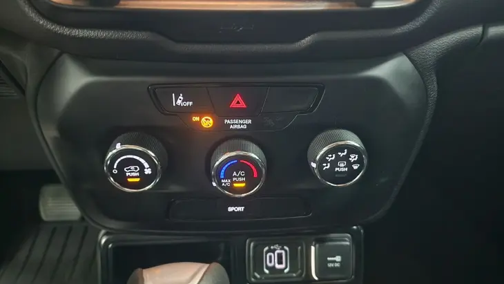 Renegade Sport T270 1.3 TB 4x2 Flex Aut.