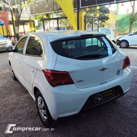 ONIX HATCH LT 1.0 8V FlexPower 5p Mec.