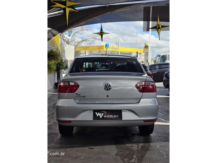 VOYAGE 1.0 12V MPI TOTALFLEX 4P MANUAL