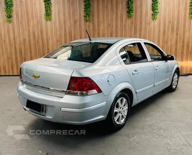 VECTRA 2.0 MPFI Expression 8V