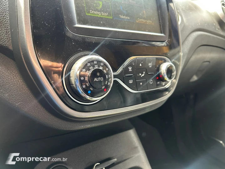 CAPTUR Intense Bose 1.6 16V Flex 5p Aut.