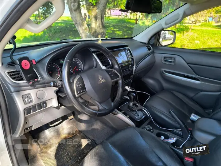 L200 TRITON 2.4 16V TURBO DIESEL SPORT HPE CD 4P
