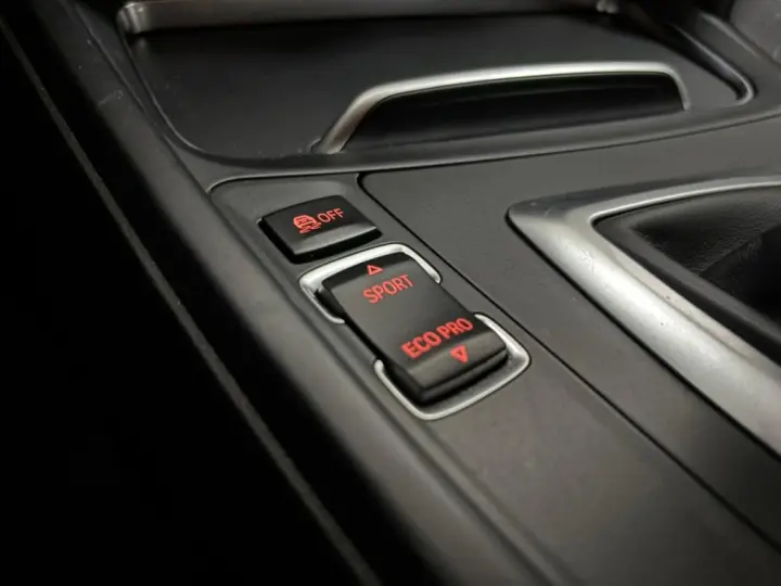 320i 2.0 SPORT GP 16V TURBO ACTIVE FLEX 4P AUTOMÁTICO