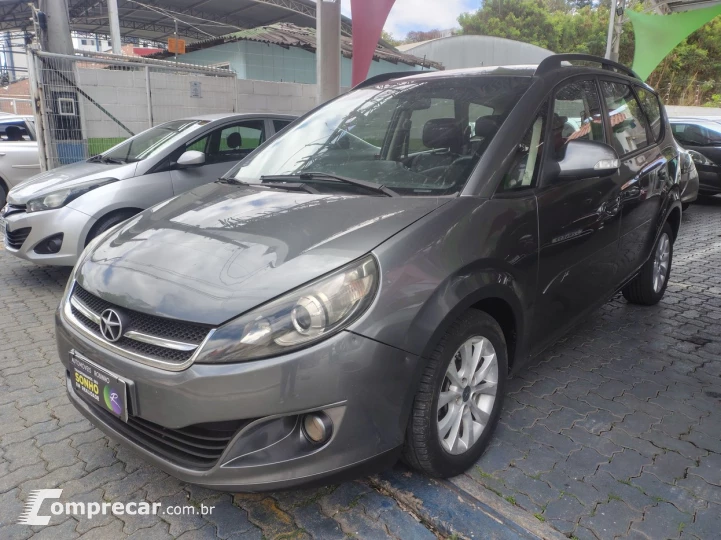 JAC J6 2.0 DIAMOND 16V 7 LUGARES