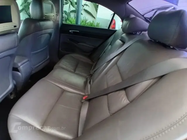 CIVIC - 1.8 LXS 16V 4P AUTOMÁTICO