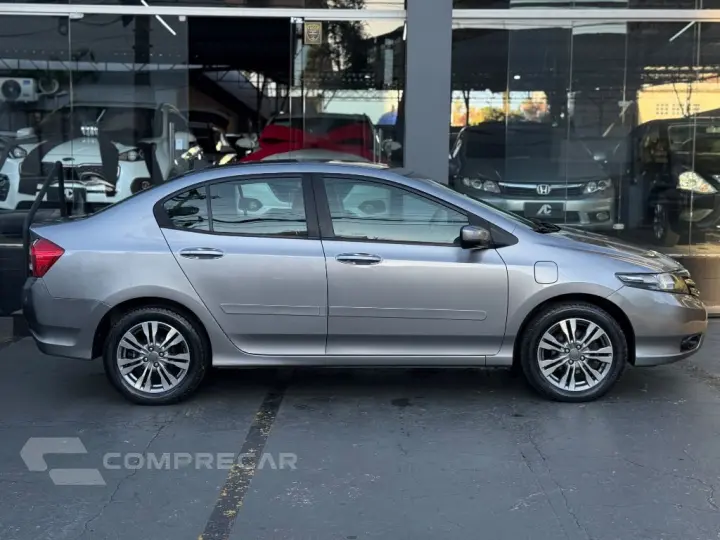 CITY Sedan LX 1.5 Flex 16V 4p Aut.