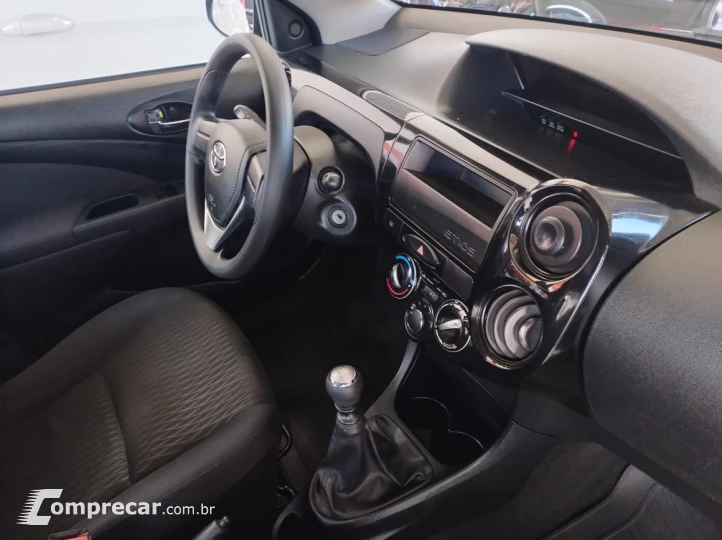 Etios Hatch 1.3 16V 4P FLEX X