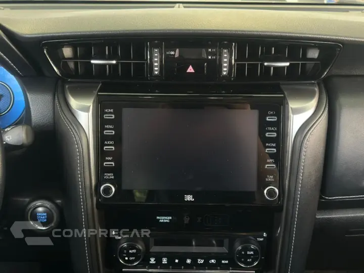 HILUX SW4 2.8 D-4D TURBO DIESEL SRX 7L 4X4 AUTOMÁTICO