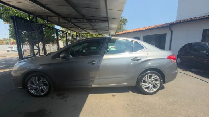 C4 Sedan 1.6 16V 4P LOUNGE EXCLUSIVE THP TURBO AUTOMÁTICO