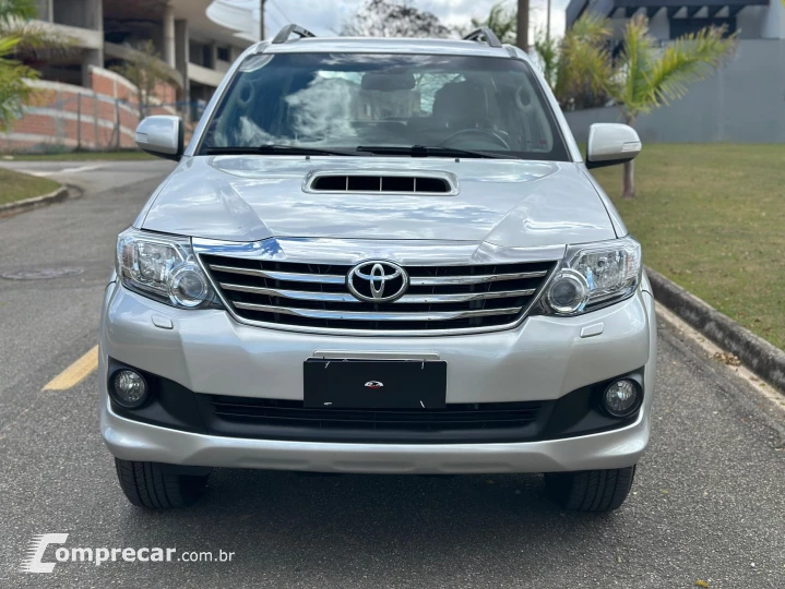 HILUX SW4 3.0 SRV 4X4 7 LUGARES 16V TURBO INTERCOOLER DIESEL