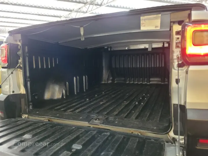 Strada Freedom 1.3 Flex 8V  CS Plus