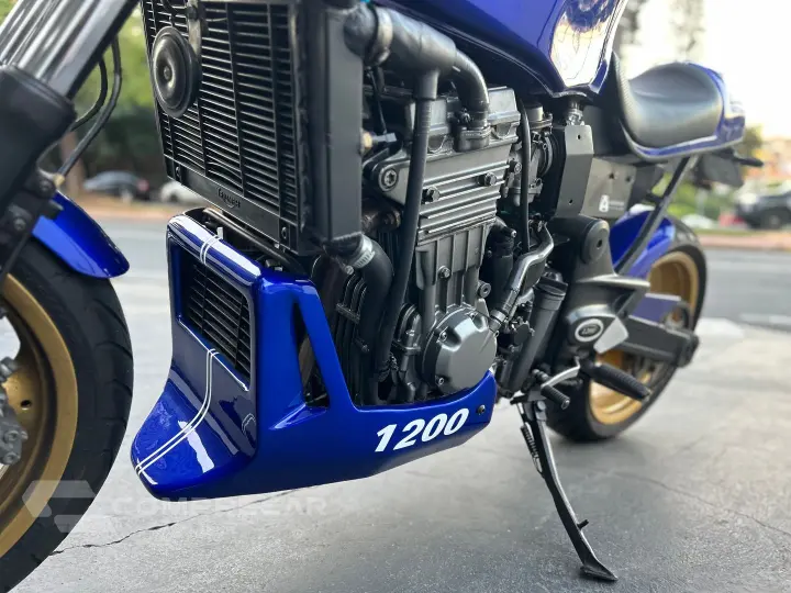 Trophy 1200