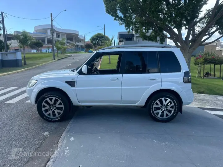 PAJERO TR4 2.0 4X2 16V 140CV FLEX 4P AUTOMÁTICO