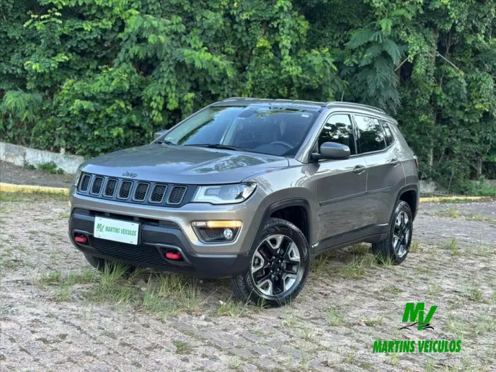 COMPASS 2.0 16V DIESEL TRAILHAWK 4X4 AUTOMÁTICO