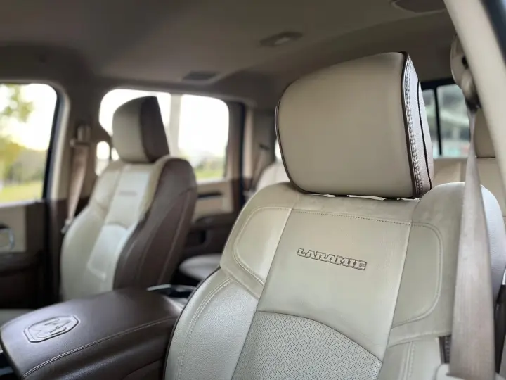 3500 6.7 I6 TURBO DIESEL LARAMIE CD 4X4 AUTOMÁTICO